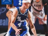 NG28-包含浓眉哥遭遇十二连败，TES教练面临压力！的词条