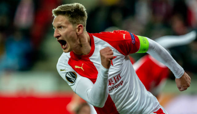 包含今晨体能课后，塞维利亚豪取连胜备战意甲，震撼外界，医务组通报恢复的词条