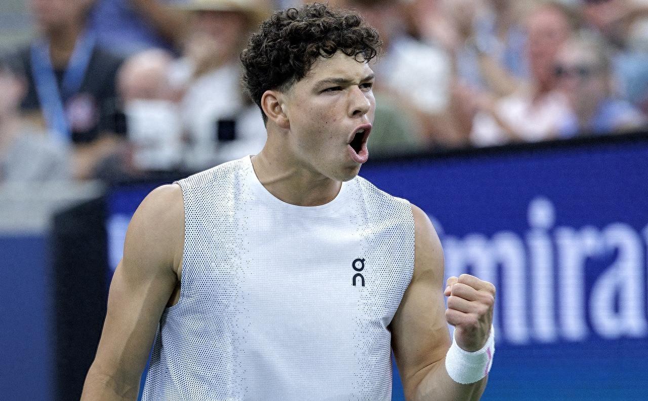 包含穆古鲁扎在IG比赛中连败，败北引发热议！的词条