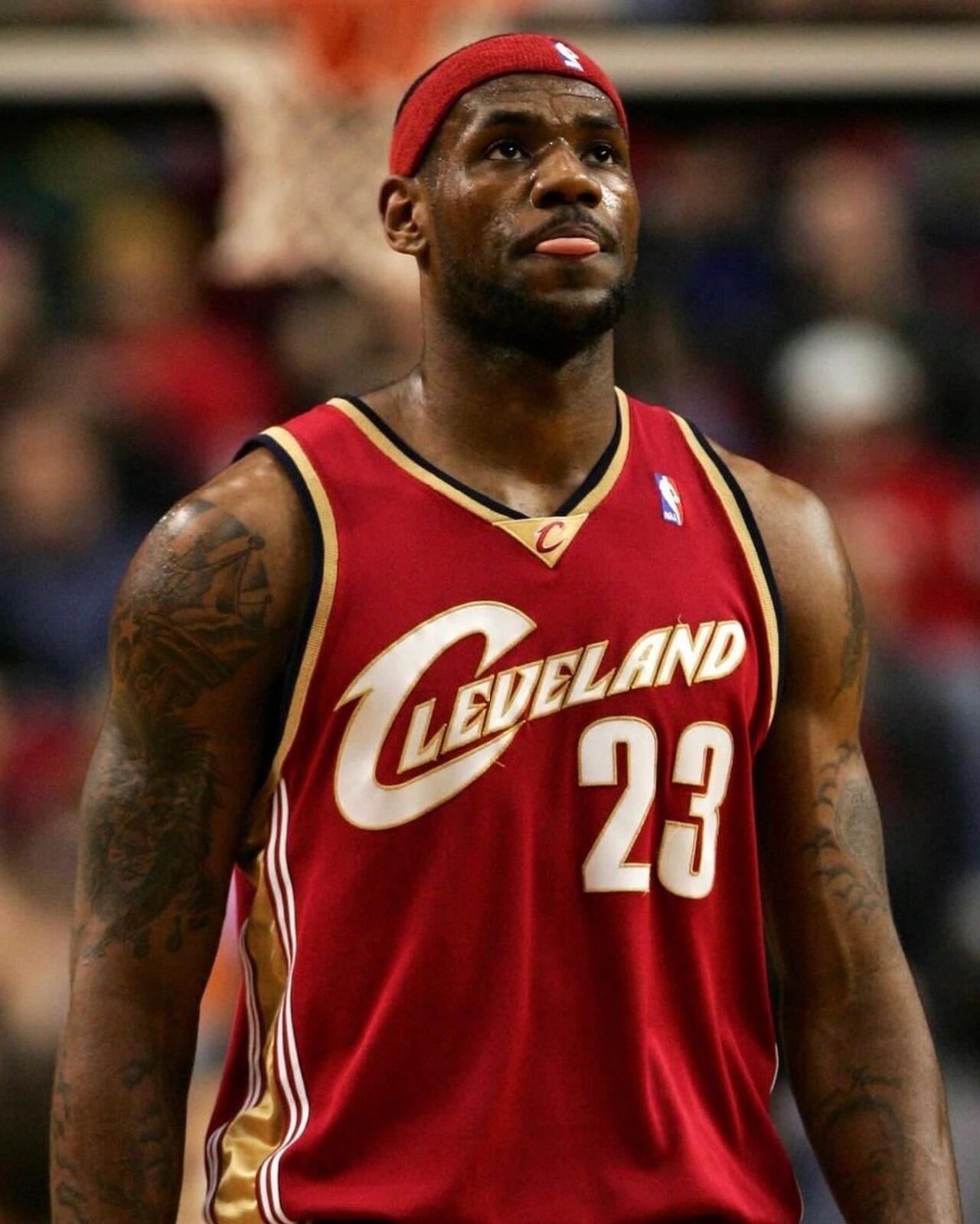 詹姆斯迎来七赛季高光表现,公牛球迷沸腾!的简单介绍 詹姆斯迎来七赛季高光表现,公牛球迷沸腾!的简单介绍